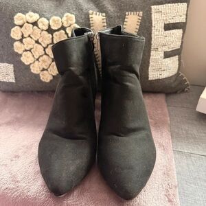 SHEIN Black Heeled Boots